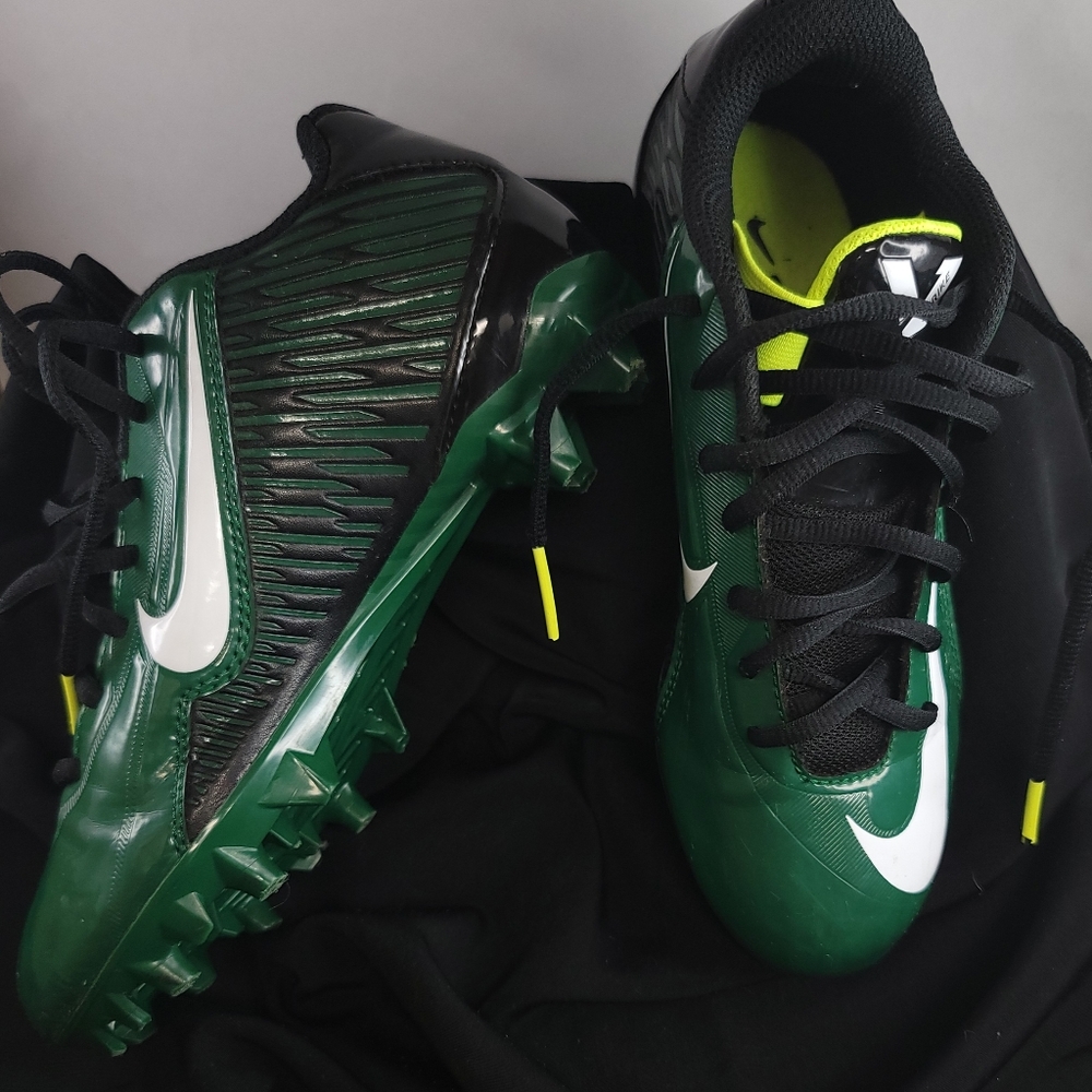Nike Youth Vapor Strike Low Football Cleats